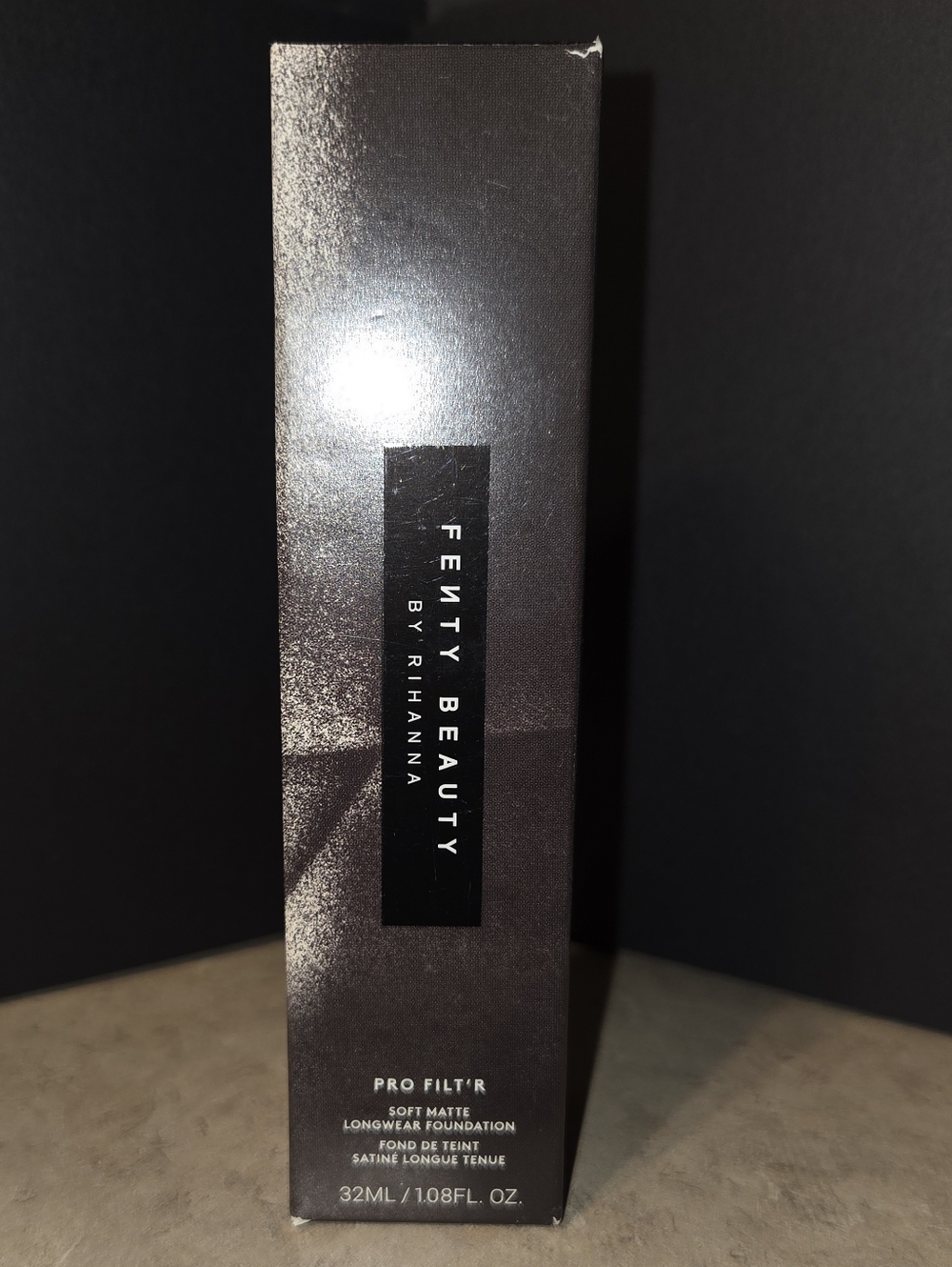 Fenty Beauty Pro Filt'r Matte Foundation 225 Neutral Olive 1.08 oz 32ml - Picture 2 of 4
